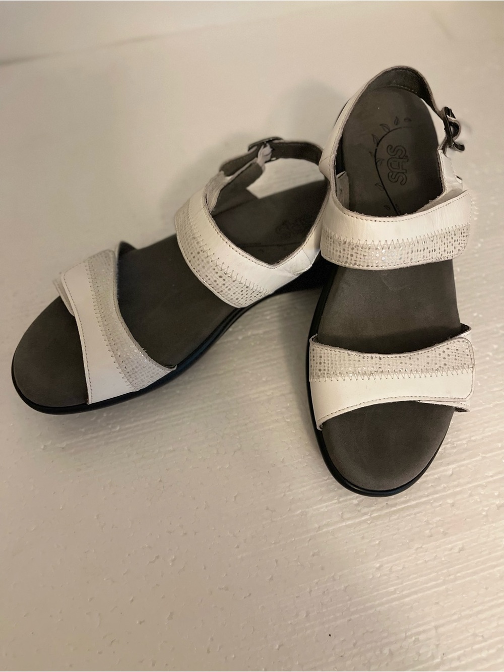 SAS White Nudu Two-Strap Leather Comfort Sandals 8.5 - Picture 2 of 8